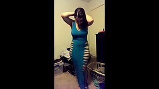 Pakistani Chick Twerks In Revealing Dress